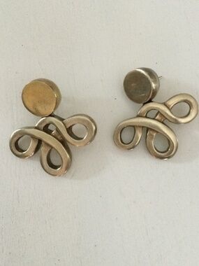 Vintage Signed Vaubel Pierced Gold Tone Earrings 1993